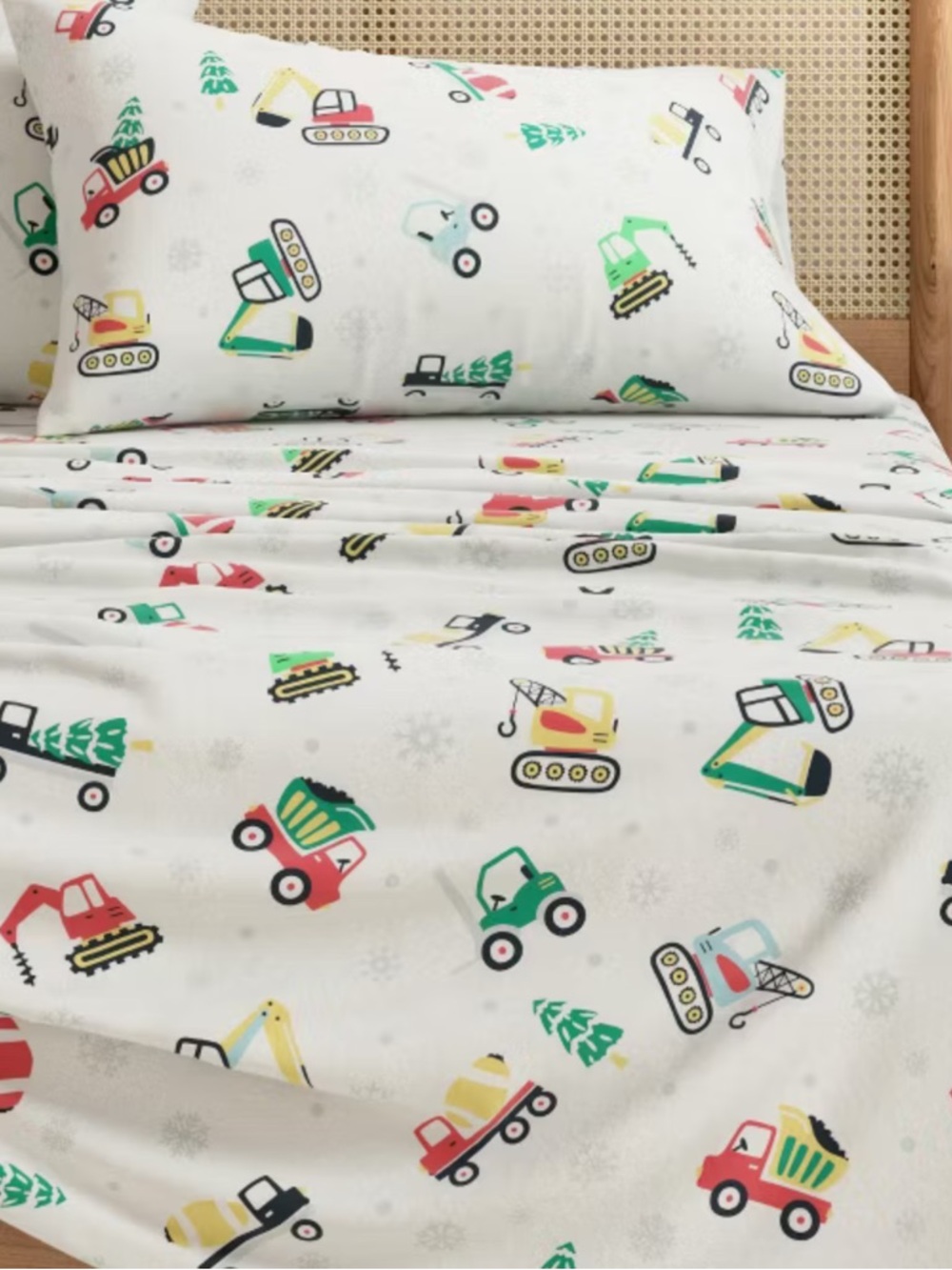 100% Cotton Flannel Sheet Set - Great Bay Home (Full,Christmas Toy Trucks),  NWT